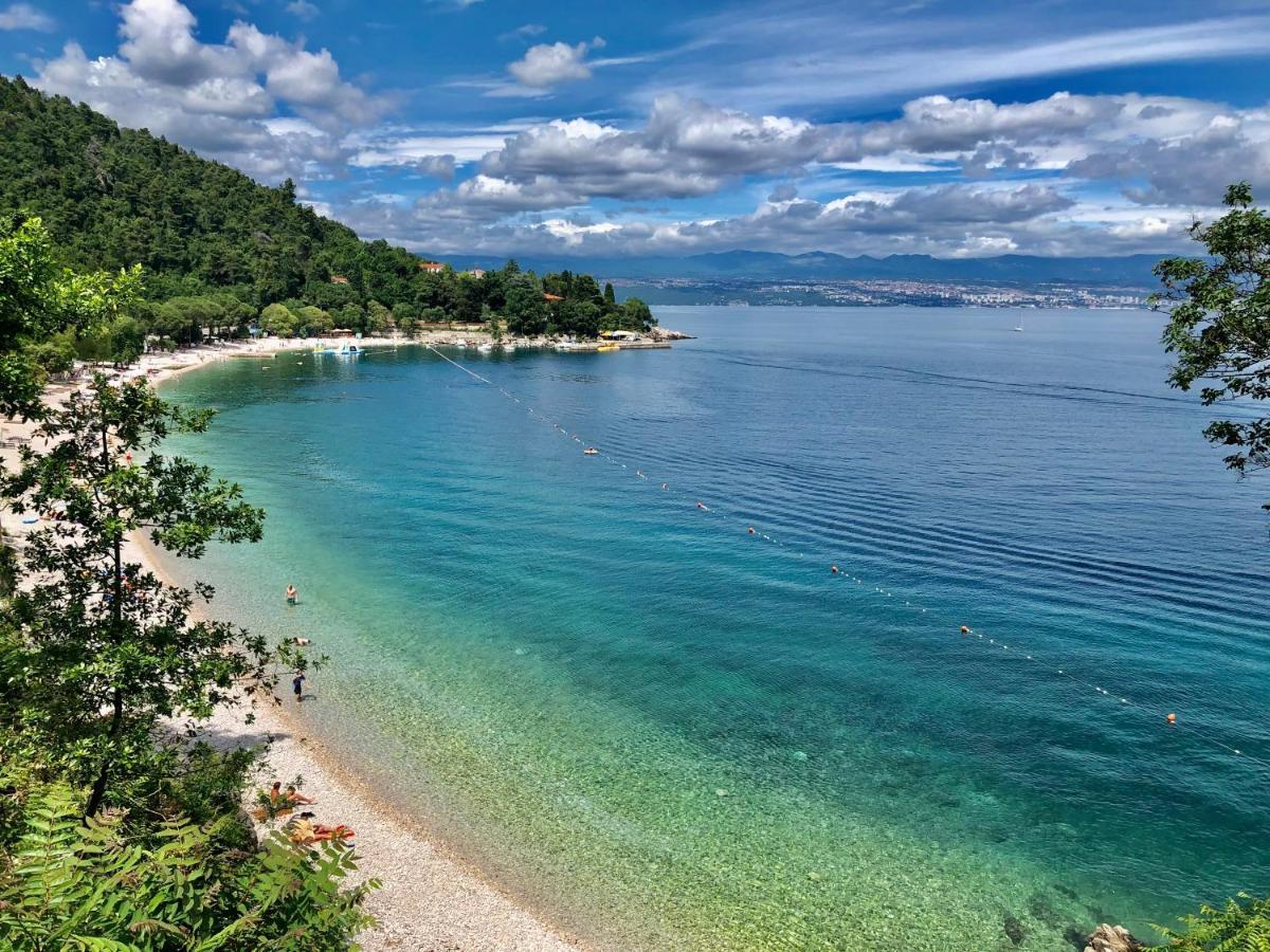 Apartment A1 Sea Downtown & Protected Parking Opatija